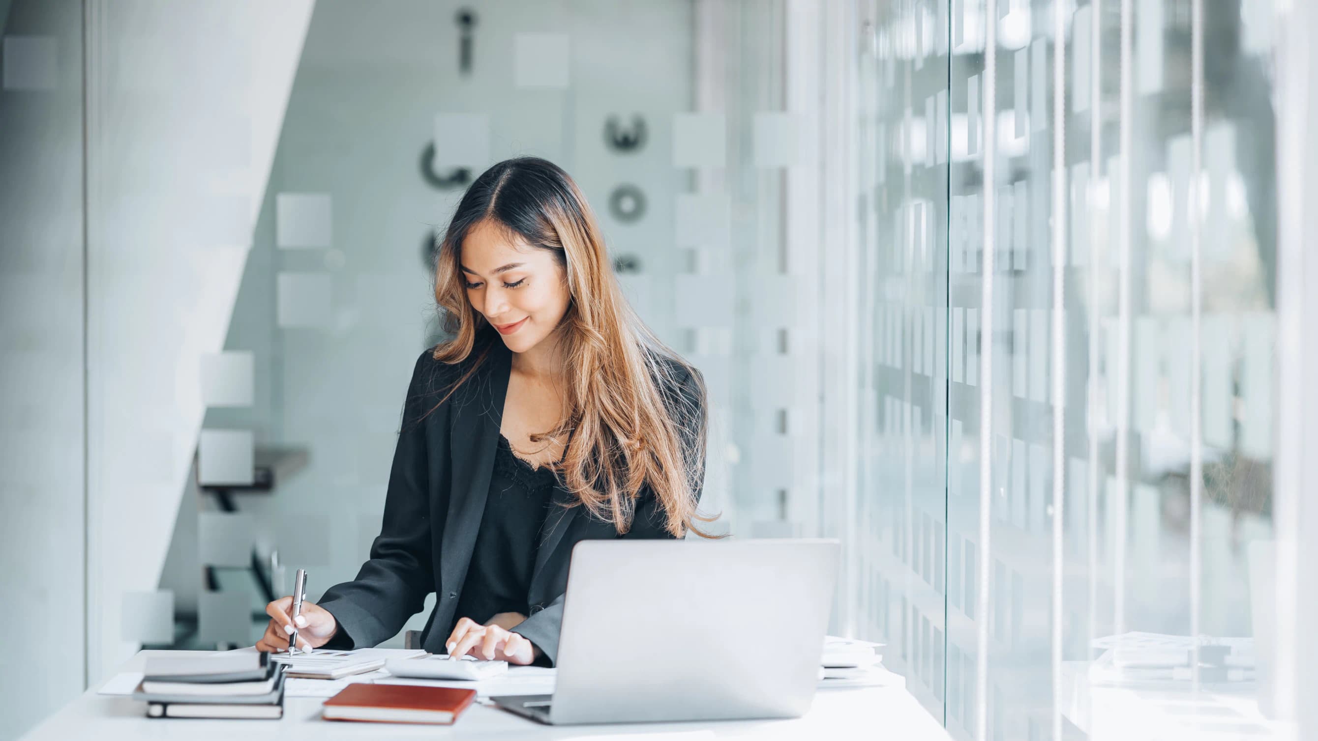 What Type of Content Converts in Financial Services Marketing?